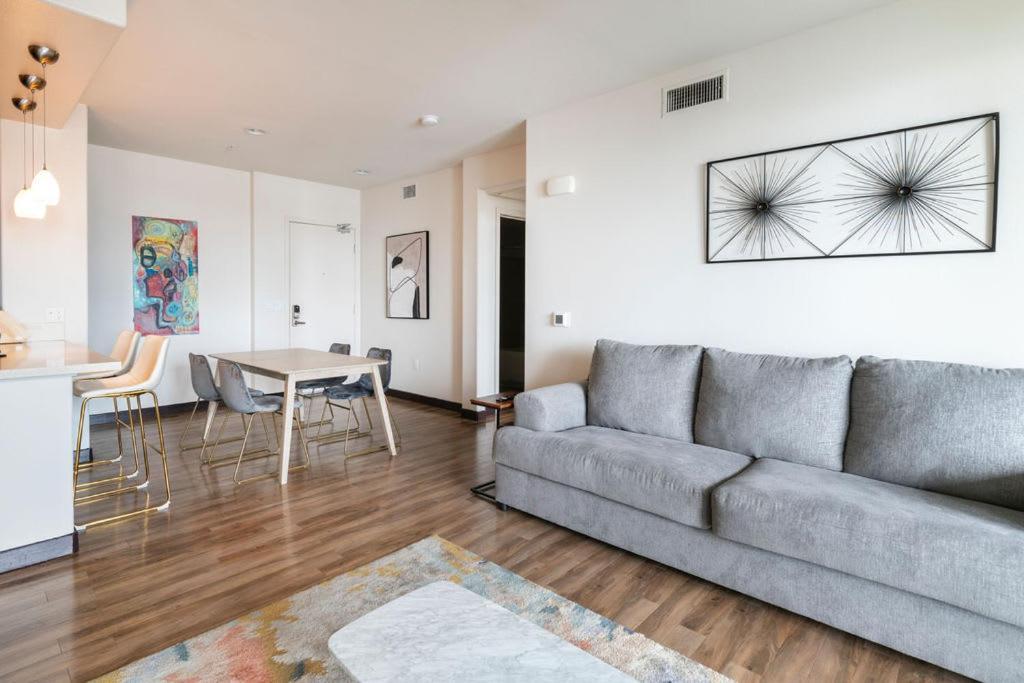 New 2bed Upscale Apartamento *